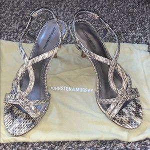 Johnston & Murphy size 9 heels
